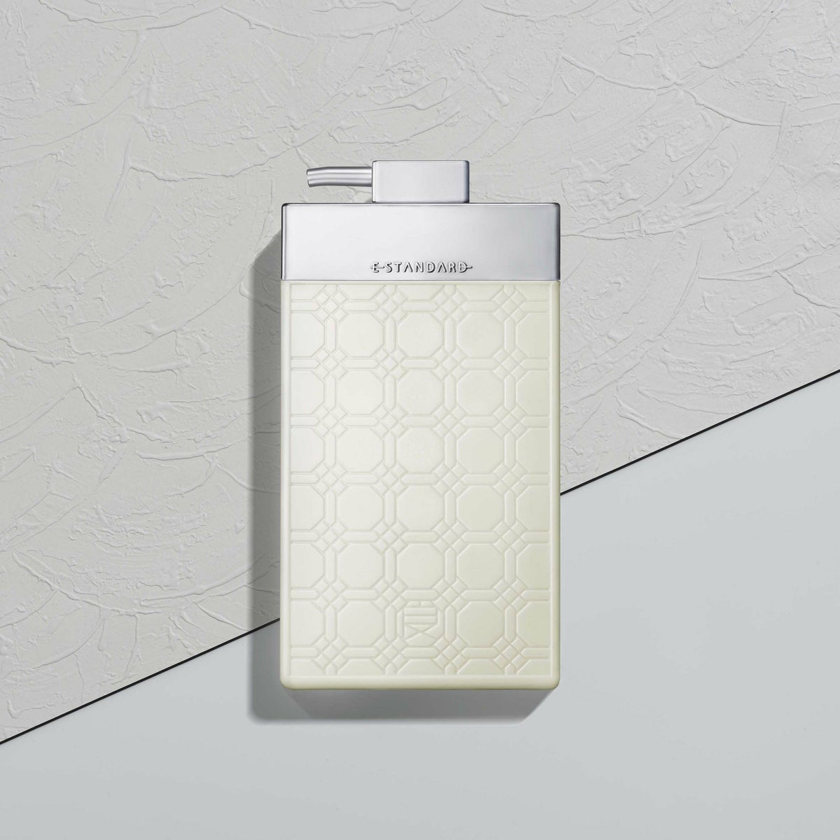 イイスタンダード トリートメント メデュラニュートリション 600mL