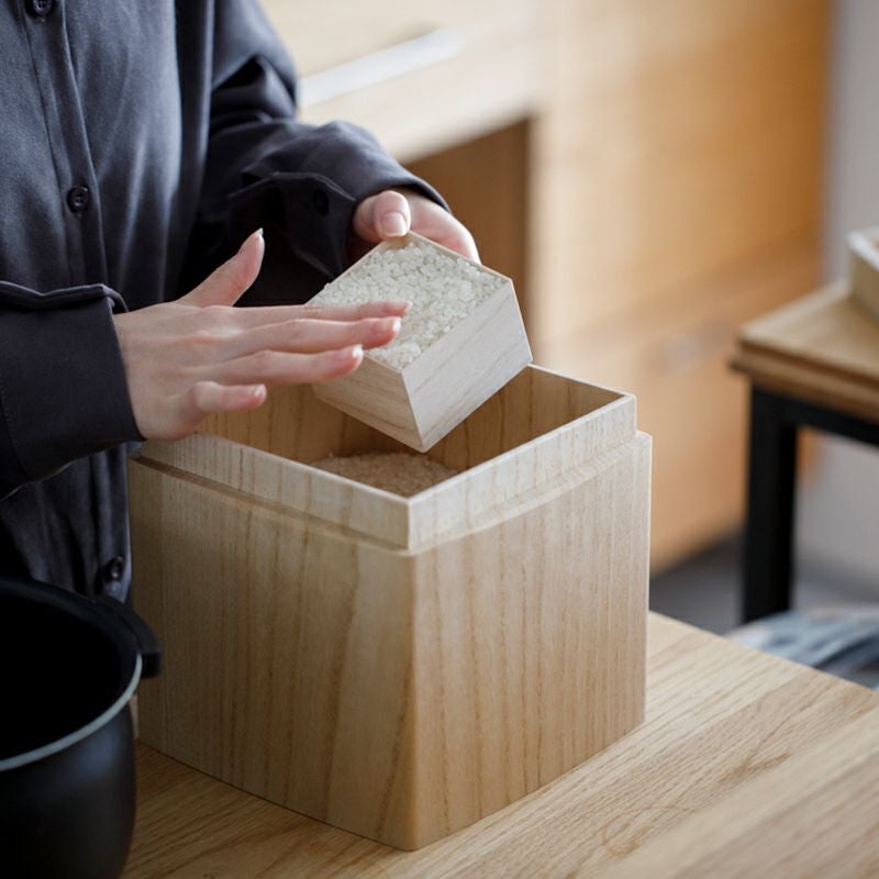 正規販売サイト】RICE STOCKER 国産桐米びつライスストッカー2kg 蜜蝋